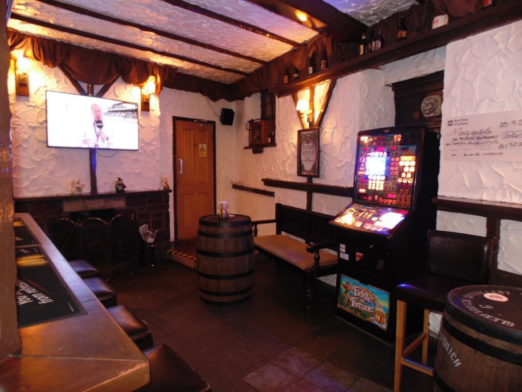 Cedar Inn Edinburg Exteriör bild